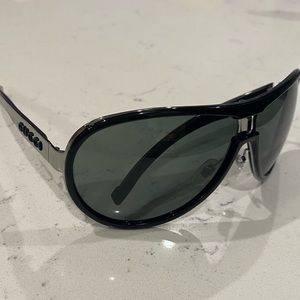 Gucci shield aviator